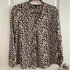 Banana Republic animal print blouse XS NWOT